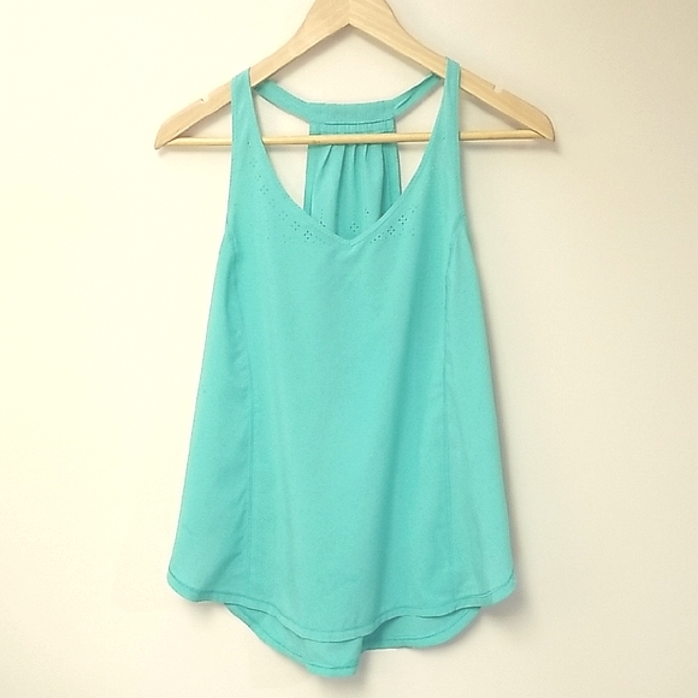 lululemon athletica Aqua Green V-Neck Athletic Tank - Picture 3 of 7